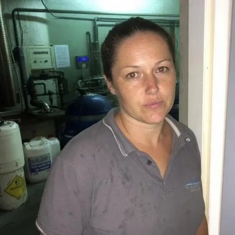 Karine Delmotte, Entretien de piscines collectives – Saint-Amand-les-Eaux (59)